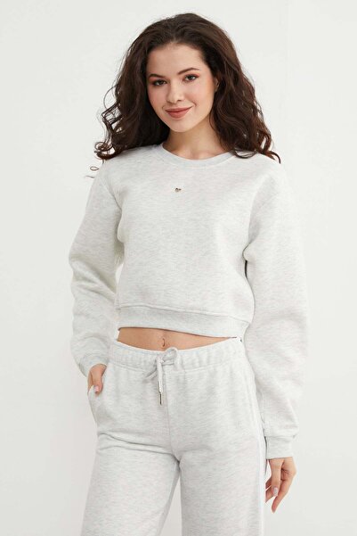 Fulla Moda 3 İplik Kalp Aksesuarlı Crop Sweatshirt