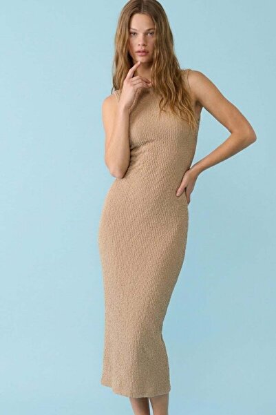 HAKKE Textured Fabric Fitted/Slim Fit Moon Sleeve Stretchy Knitted Midi Penci...