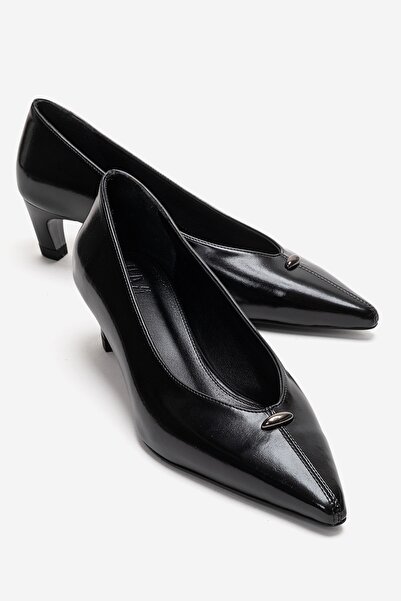 LuviShoes حذاء VERSAY نسائي أسود بكعب قصير ومقدمة مدببة