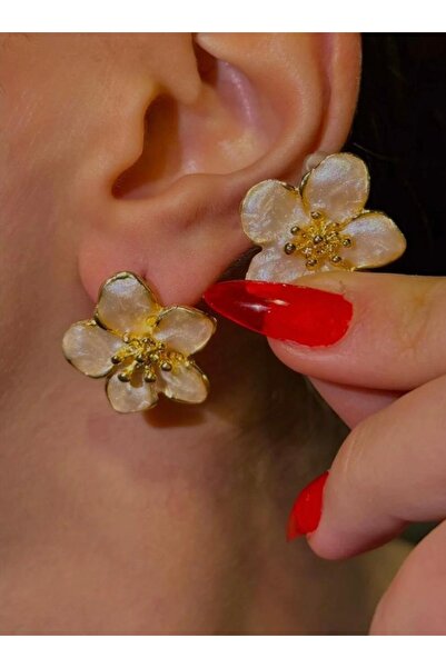 AltıntaşAksesuar Women's Earrings - Cream Earrings with Floral Pattern |   Co...