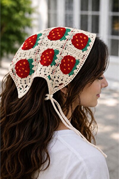 EMKSHOP Strawberry Dream Knitted Bandana
