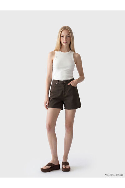 LC Waikiki شورت جينز نسائي من NEVAVM Farkılık Mom Fit