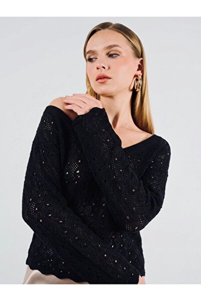 NEWC V-Neck Stylish Comfortable Openwork Blouse