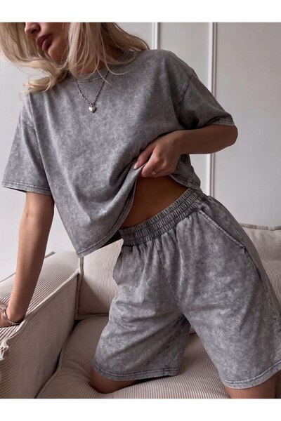 LOKADI Women's Gray Oversize Vintage Washed Shorts T-Shirt Set - Cotton Crew ...