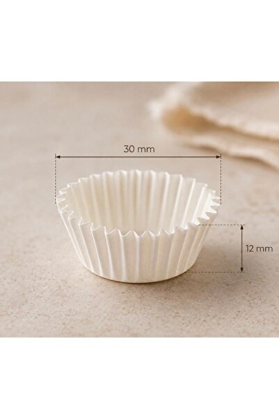 L'Opaline Mini Boy Beyaz Muffin Truff Çikolata Kek Brownie Kalıbı 30x12 Mm Takribi 33 Adet