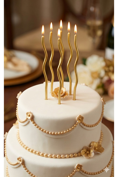 Parti Zamanı Gold Dalgalı Pasta Mumu 6'lı - Altın Sarısı Eğri Doğum Günü Mumu...