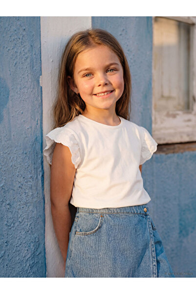 LC Waikiki Peak New Season Crew Neck Embroidered Girls' Ruffle T-Shirt