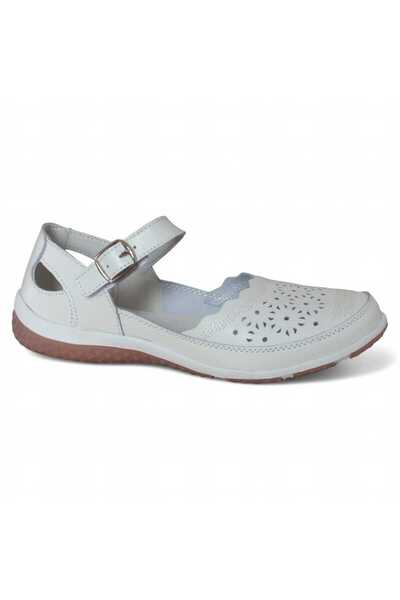 Maria Conti shoes in leather, with barrette, closure with buckle