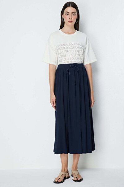 ON Lace-Up Midi Skirt