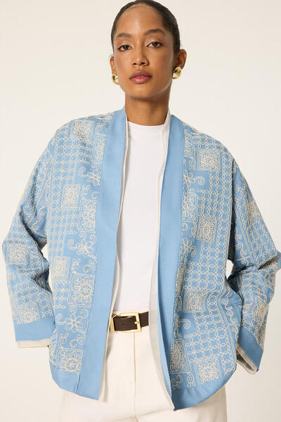 Touché Privé Embroidered Belted Jacket