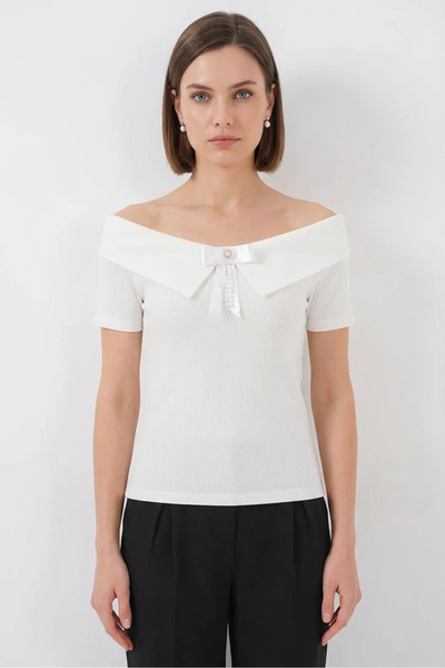 buğrahayalin Women's Wide Collar White Blouse with Bow Detail