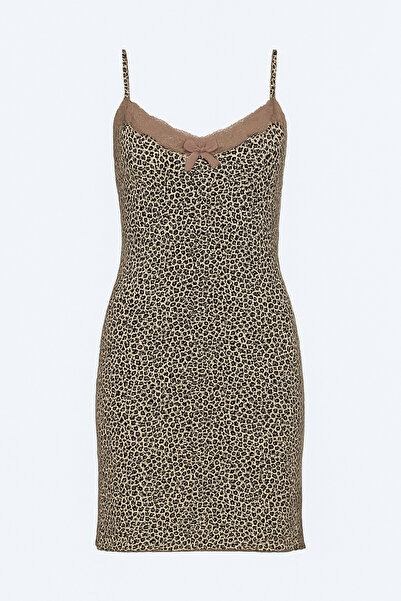 Generic Soft Viscose Night Dress with Thin Straps and Chic Lace Neckline - Ma...