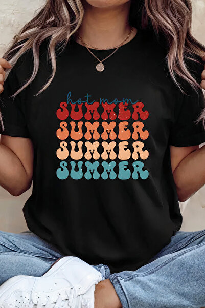 Sarah's Boutique Women's T-shirt – 100% cotton – Hot Mom