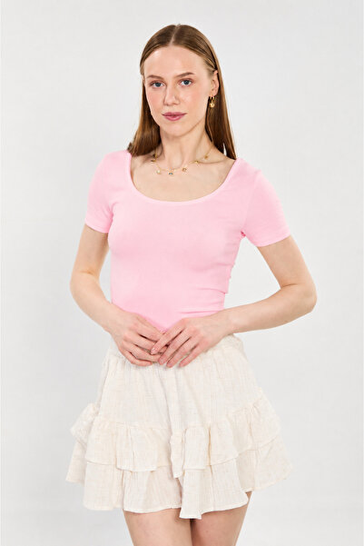 BARRELS AND OIL Women's Front and Back Open Collar Bodysuit - Pink