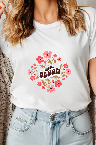 Sarah's Boutique Women's T-shirt – 100% cotton – Full Bloom