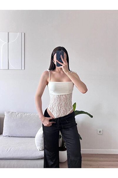 Zoom Butik Askılı Güpürlü Bodysuit - BEYAZ