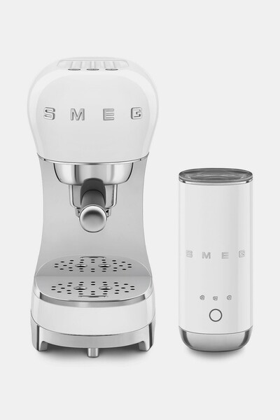 SMEG 50's Style Siyah Espresso Kahve Makinesi Seti & Yeni Kompakt Süt Köpürtü...