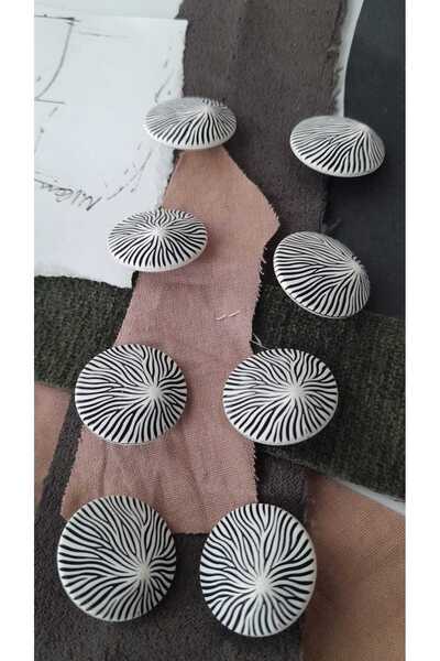 ILERI EUROPE Polyester Zebra Button 14 mm 8 Pcs