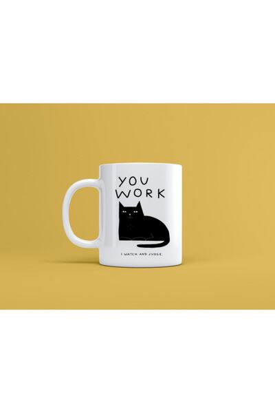 VenüsDesign20 You Work I Watch And Judge Cat Printed Mug