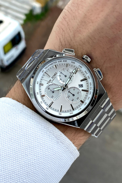 Tom Jones London Original 2 Year Warranty Men's Wristwatch Steel Band 3 Atm W...