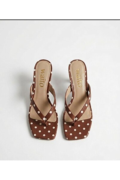 waito Polka Dot Coffee Colored Flip Flops