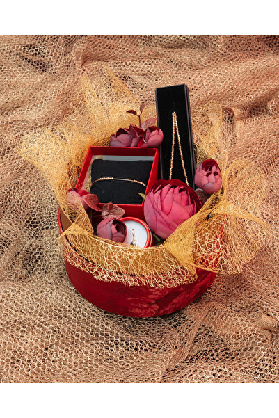 Burgundy Gifts Golden Devotion - Cadou elegant pentru femei