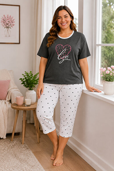 Vesperia Women's Plus Size Heart Patterned Capri Pajama Set