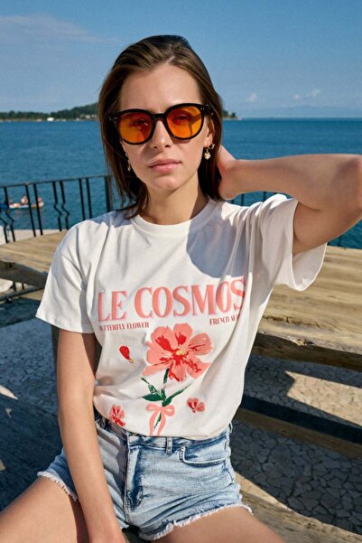 BARRELS AND OIL Women's T-Shirt with Le Cosmos Written on the Front - Ecru