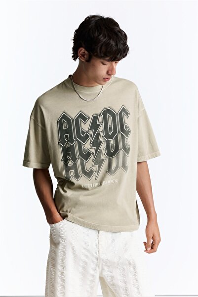 Pull & Bear Relaxed fit AC/DC tişört
