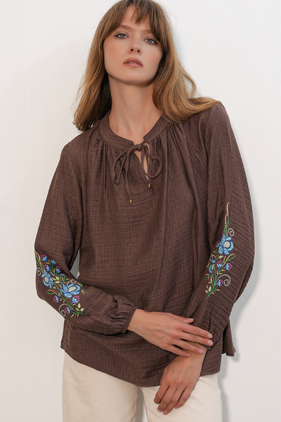 Bigdart Women's Embroidered Oversize Blouse 1000 - Brown