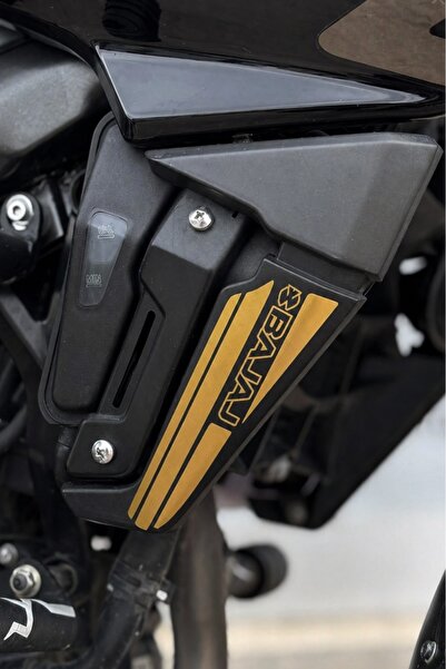 Banxtre ملصق مكتوب عليه Bajaj لأغطية المبرد الجانبية لـ Bajaj Pulsar NS200 (ي...
