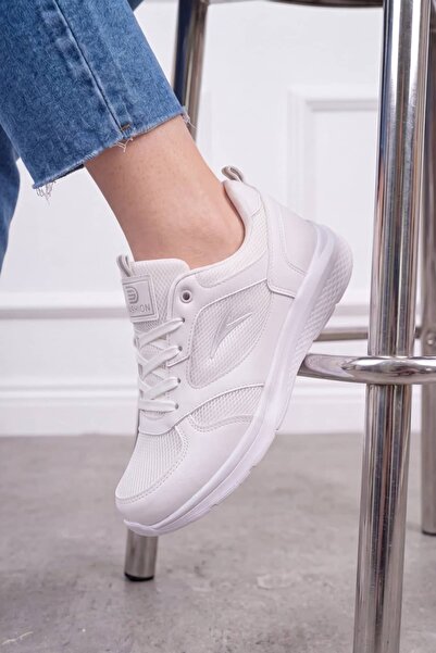 NAVİSHOES Бели дамски леки дишащи спортни маратонки с връзки и равна подметка...