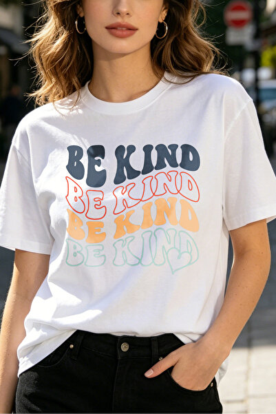 Fleck تي شيرت نسائي بطباعة جرافيك 'Be Kind'، تصميم فضفاض غير رسمي برقبة مستدي...