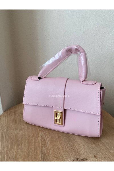 Petek Collection حقيبة يد صغيرة نورا مع غطاء قفل وحزام كتف