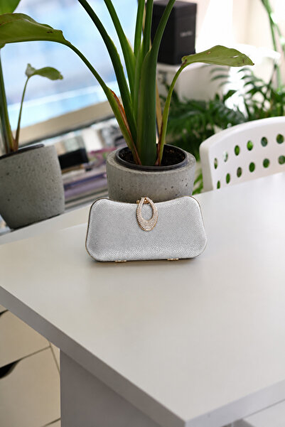 Moom Bag Γυναικεία τσάντα βραδινού φορέματος με ασημένια λεπτομέρεια κλειδαρι...