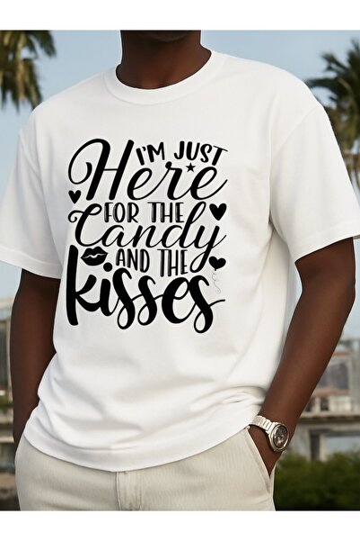 2mcup تي شيرت Me'S Fuy بتصميم "I'm Here the Kisses" أبيض بأكمام قصيرة وياقة م...