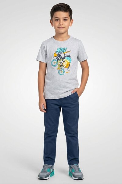 Nike Kids Boy Sportswear Fit Short Sleeve Graphic Print Outdoor T-Shirt, Grey