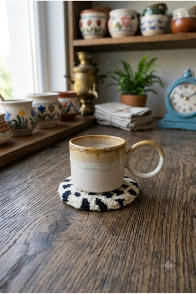 GULHANILE Punch Coaster Coffee Presentation Coaster Spotted