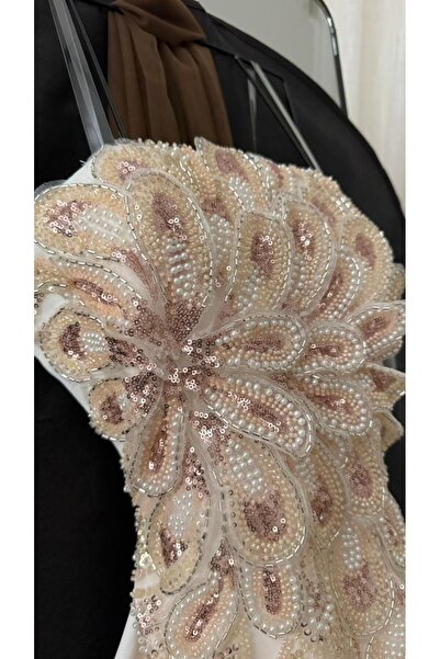 FASHION Fluffy Dress with a Defined Waist, Beige Bustier with Peacock Feather...