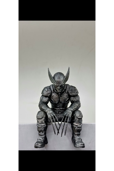 Wolverine oturan figür 15 cm maskeli