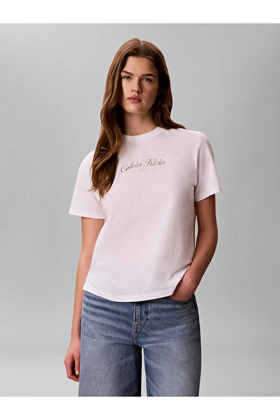 Calvin Klein Kadın Normal Kesim Yuvarlak Yakalı Logo Baskılı Pamuklu Kısa Kol...