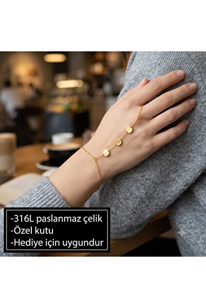 HER ŞEY NOTA www.herseynota.com Lunéa Aurelia Hand Chain Medallion Detailed S...