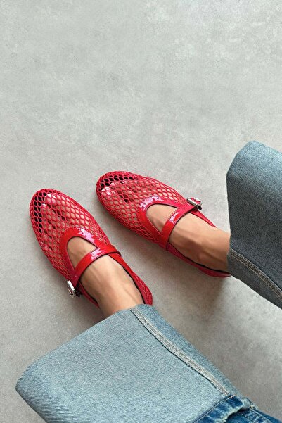 STRASWANS Sten Women's Mesh Detail Babet Red