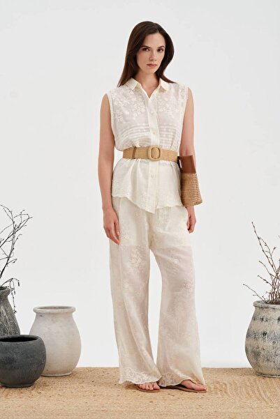 tw3 Women's Full Embroidery Detailed Sleeveless Button-Front Design Shirt