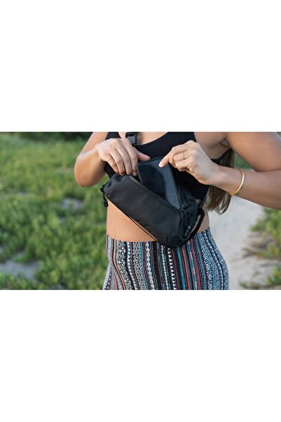 innature Husă foto Wandrd Tech Pouch Medium albastră