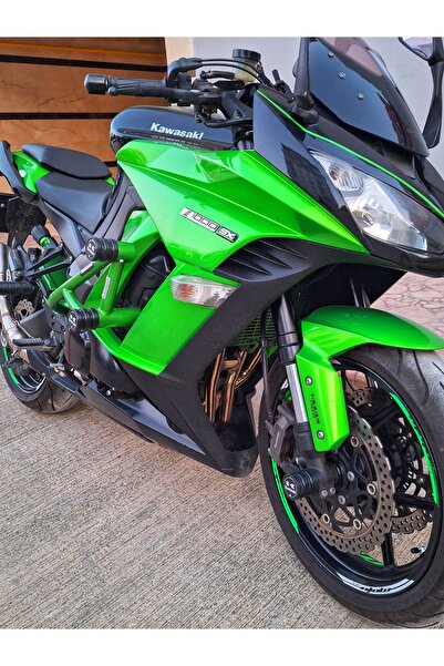 Kawasaki Ninja Yedek Parçaları 🏍️ Hızlı Teslimat, Uygun Fiyatlar
