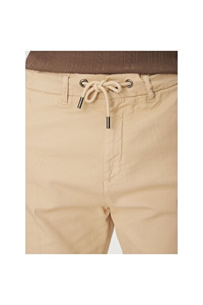 Guess Pantaloni bărbați din material textil M5RB51WGXW1 Bej