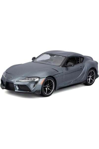 Maisto 1/24 Scale Die-Cast Toyota GR Supra