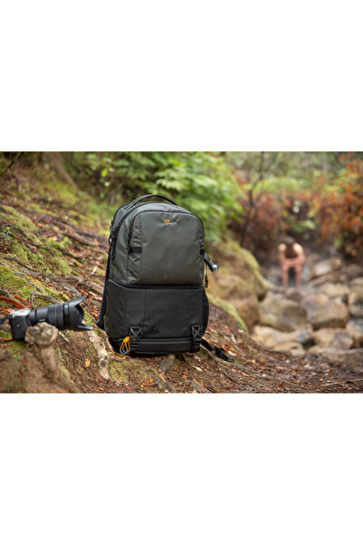 Lowepro Rucsac Fastpack BP 250 AW III Negru
