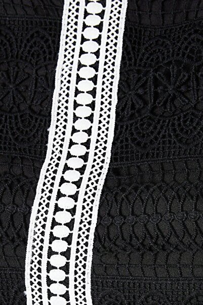NO BRAND Rochie midi neagră din dantelă cu inserții albe, mânecă scurtă, Coas...